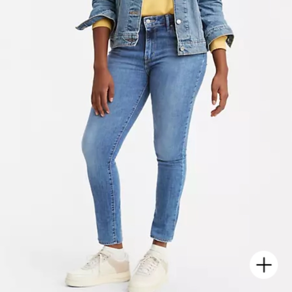 Levi’s 721 high rise skinny jeans